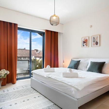 City Apartment 3 Bedroom, Kitchen, Wifi, Workspace, Coffee, Central Hasselt Esterno foto